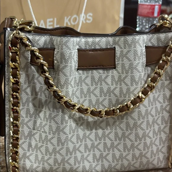 Like new Michael Kors Tan and Brown crossbody bag